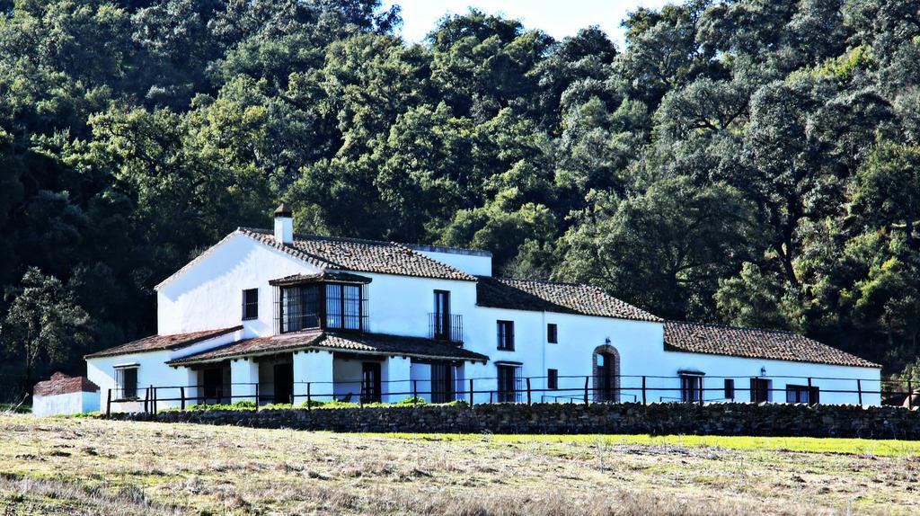 Villa Escutia กาซาญา เดลา เซียร์รา ภายนอก รูปภาพ